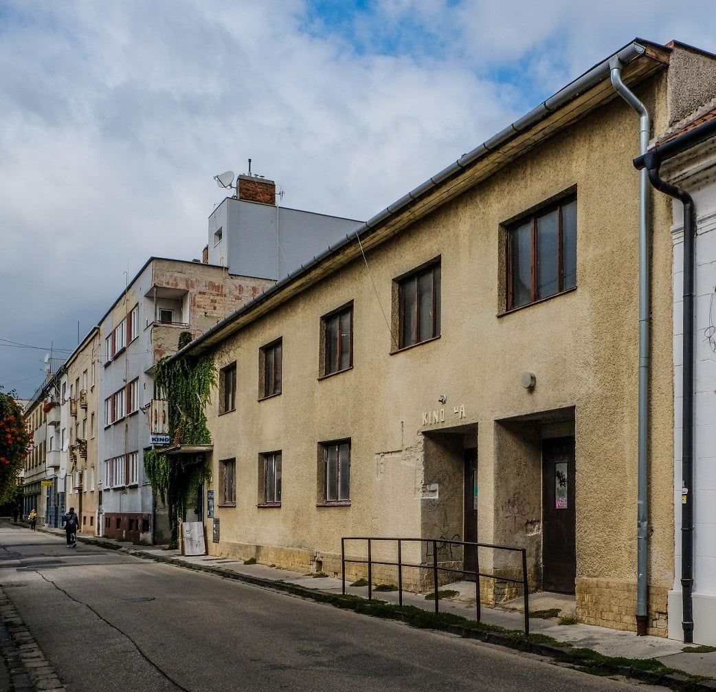 Kino Palace pred rekonštrukciou.