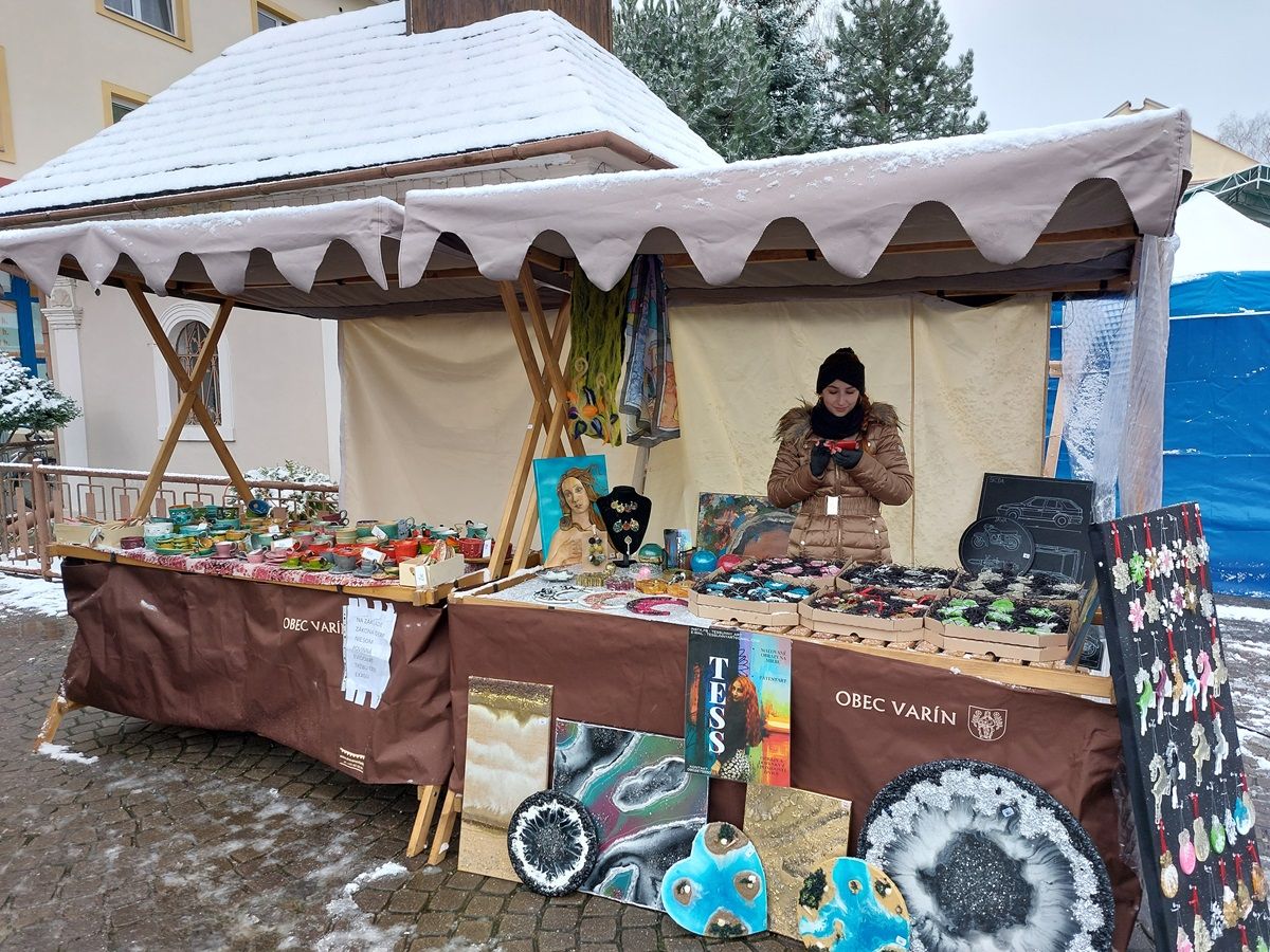 Veľké zastúpenie budú mať na jarmoku remeselníci, ktorí predstavia svoju originálnu tvorbu. Zdroj: varin.sk
