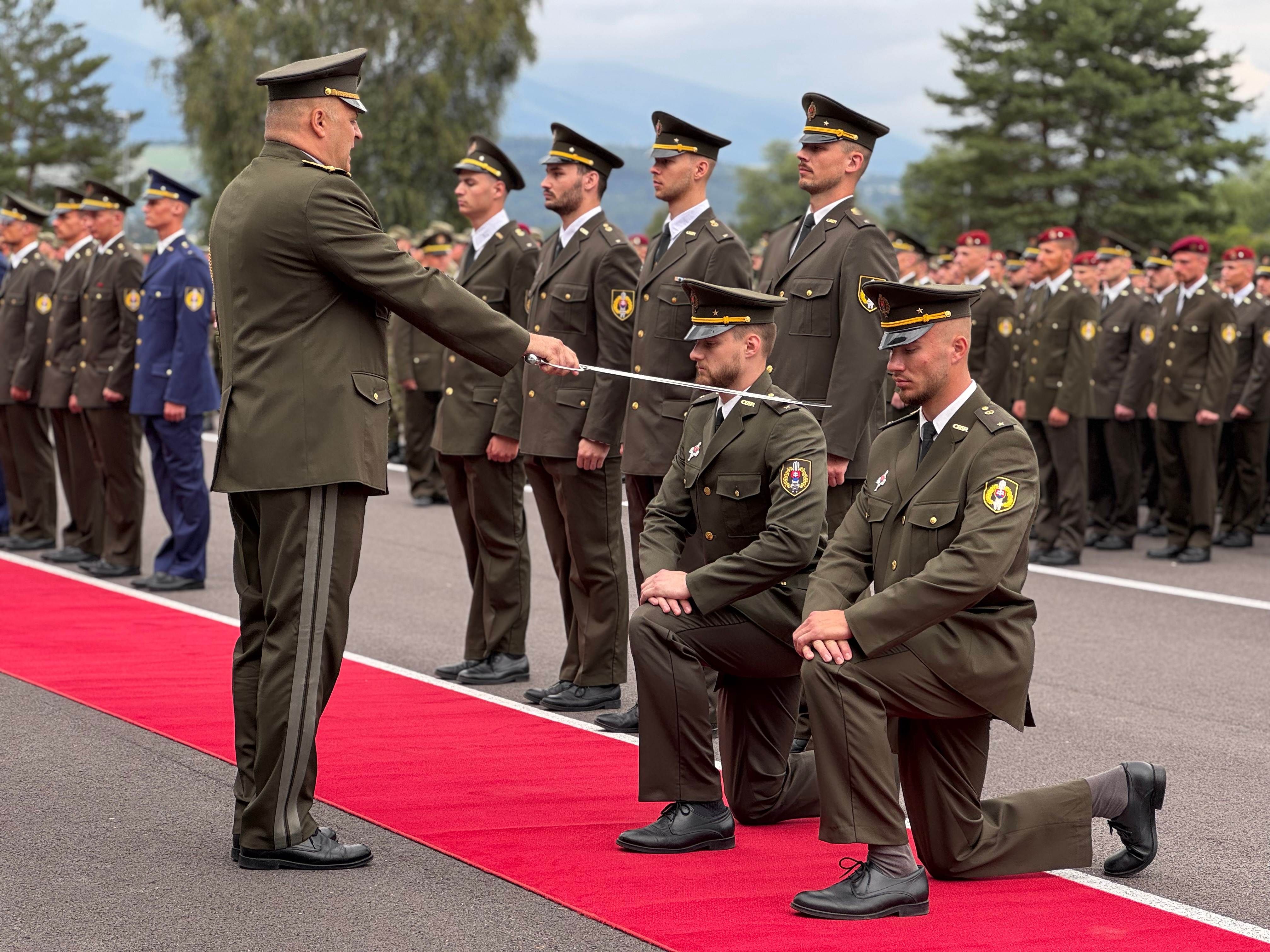 20260703_AOS_slavnostne_vyradenie_07227855 (1).jpg
