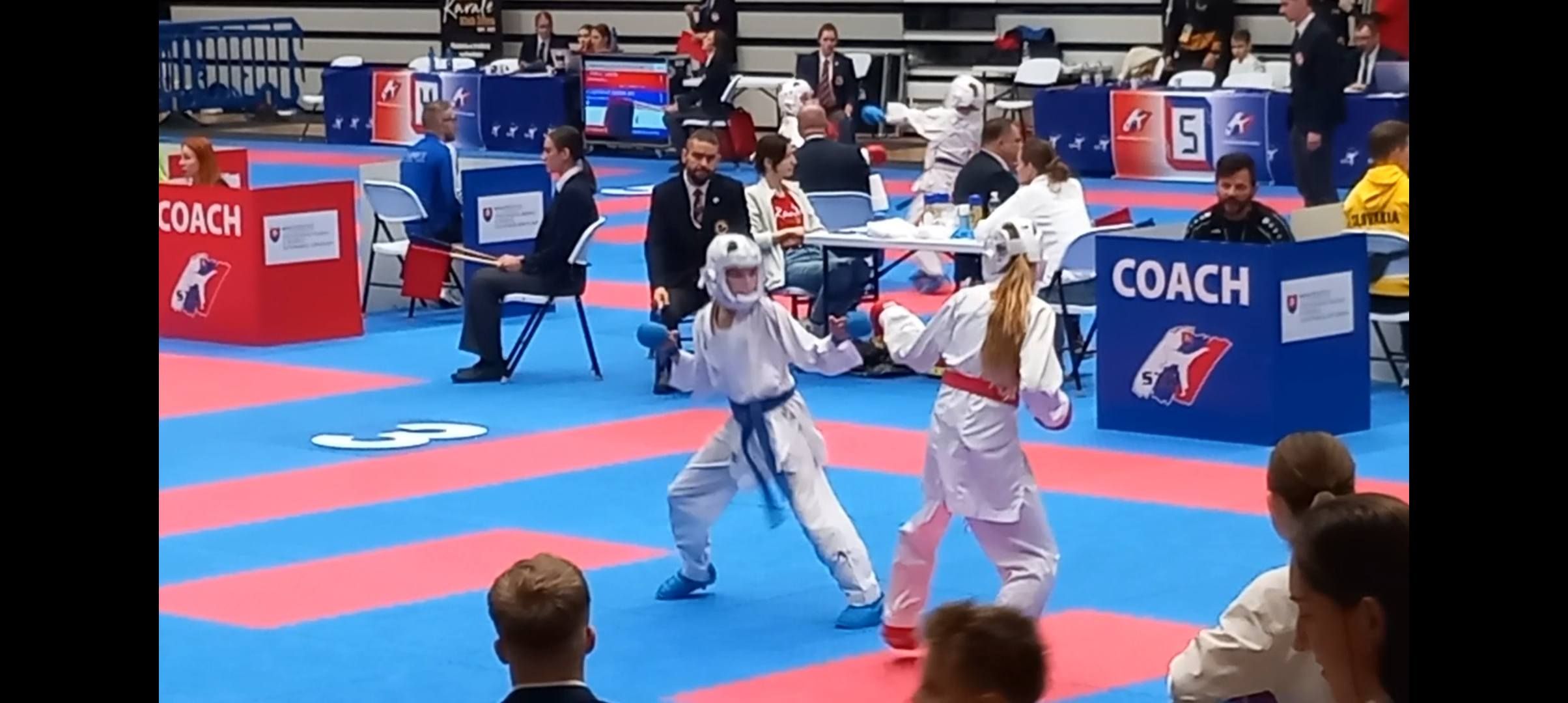 597614843_26690332957226440_3743218087201728226_n (1).jpg