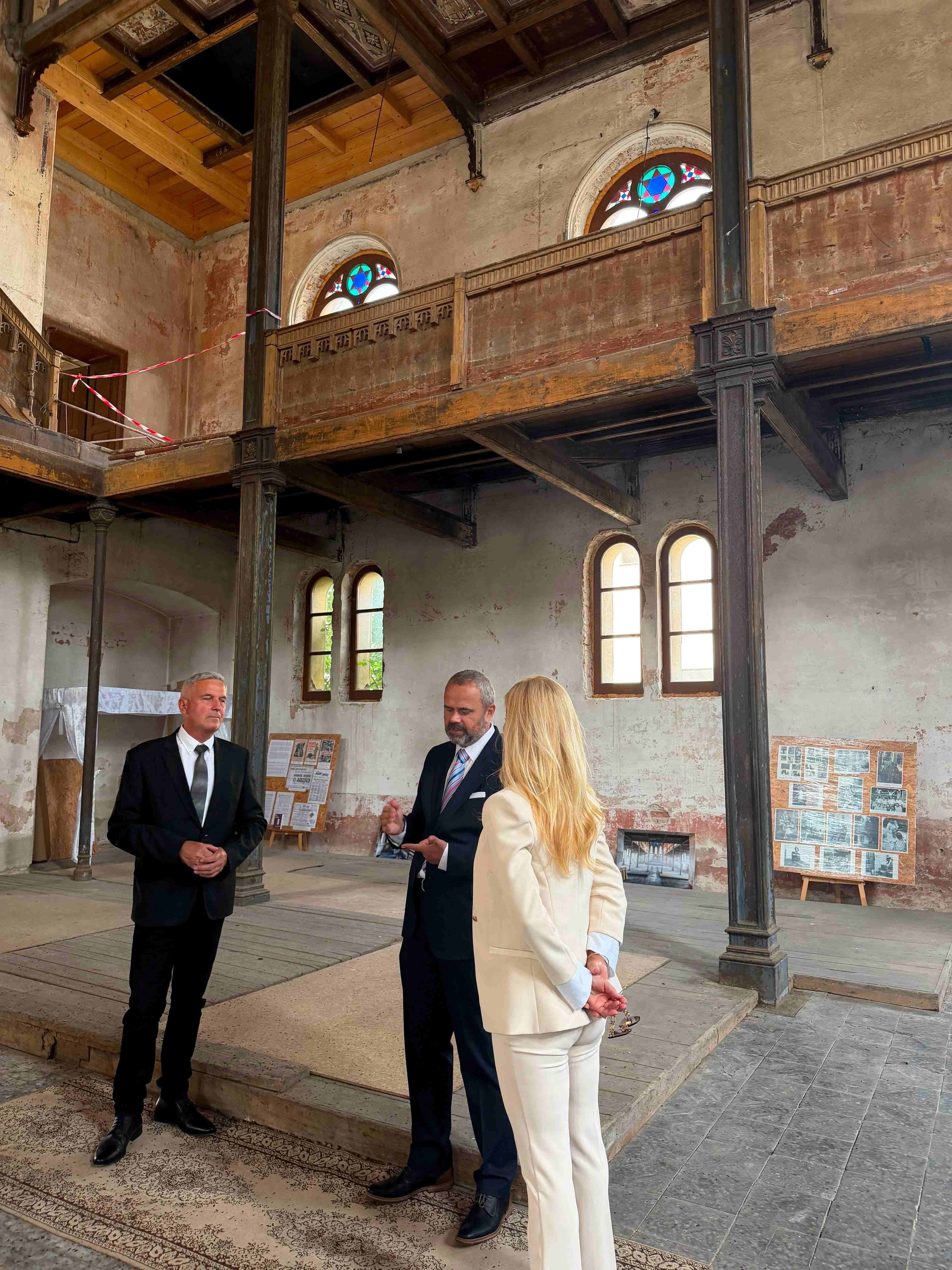 8_mensia.jpg