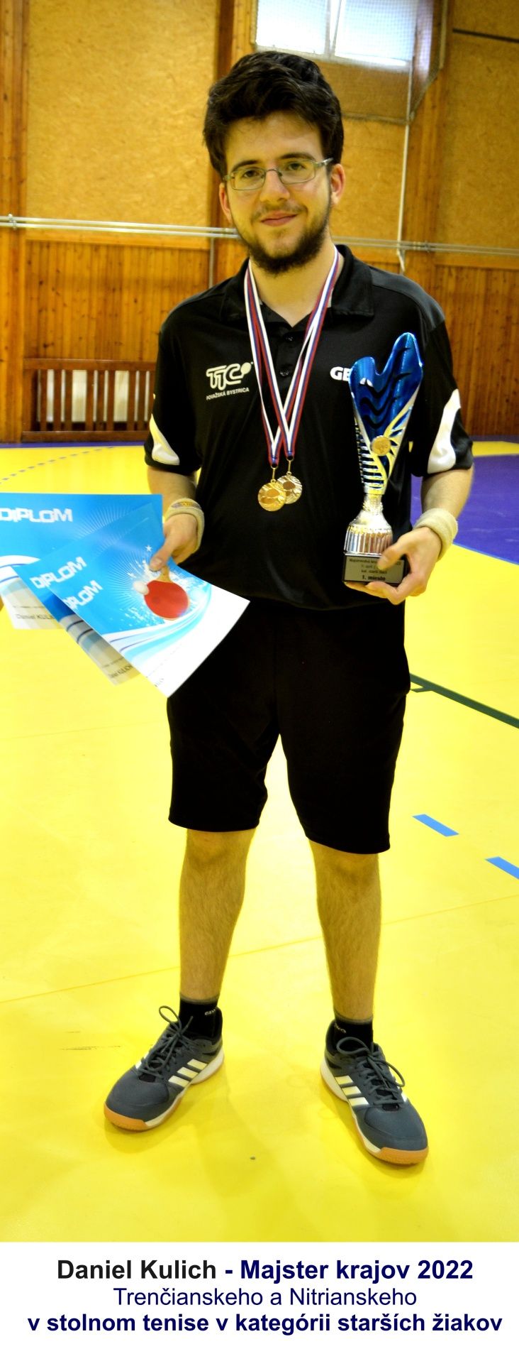 + Daniel Kulich - Majster krajov stol.tenis 2022.JPG