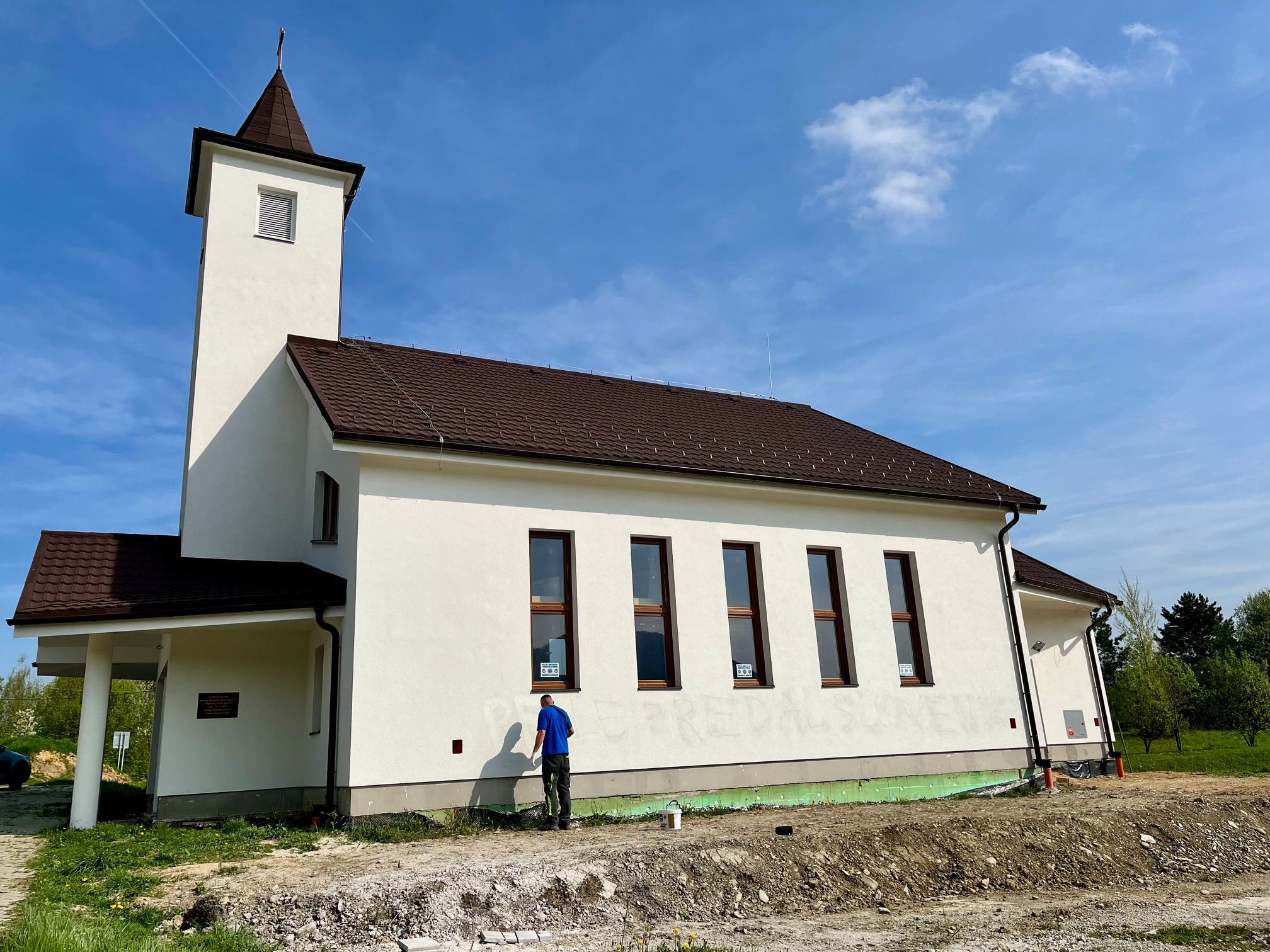 S opravou fasády začali takmer ihneď. Zdroj: zilina.sp21.sk