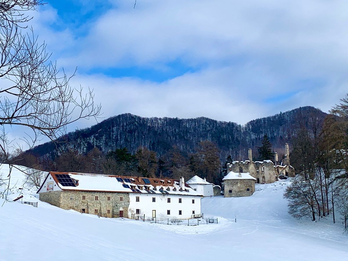 Hrad Sklabiňa patrí medzi najväčšie hrady v Žilinskom kraji.