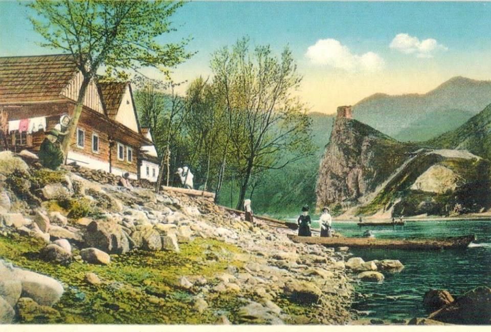 História obce siaha do obdobia spred takmer 600 rokov. Vznik obce súvisel s výrobou vápna na výstavbu hradov, ktoré vyrástli v jej blízkosti. Zdroj: Facebook/Slovensko na historických fotografiách