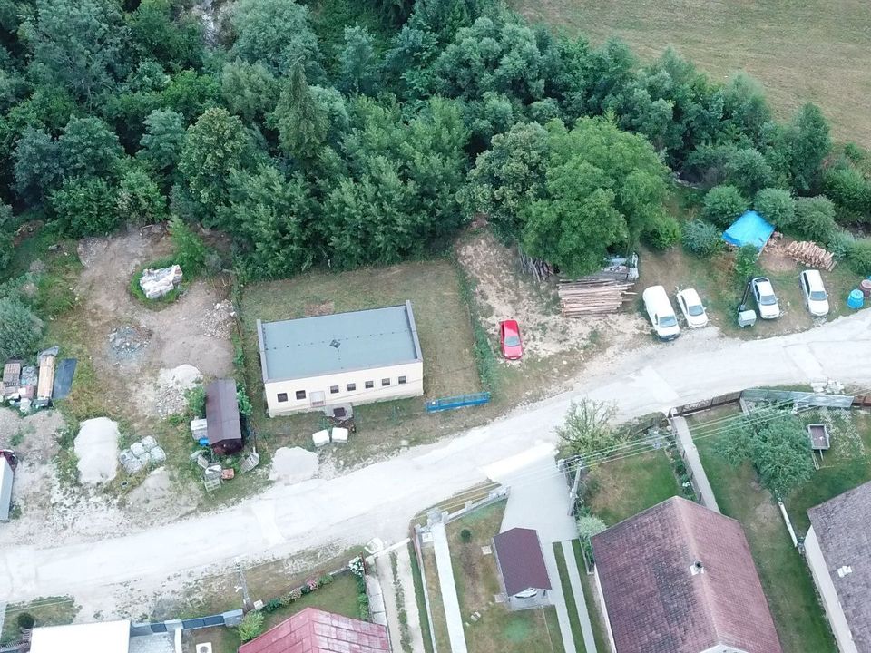 b menšia.jpg