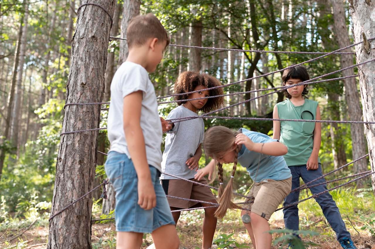 children-participating-treasure-hunt.jpg