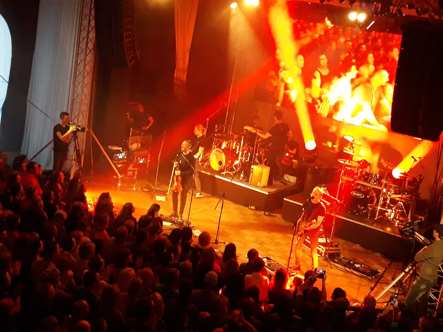 estradna koncert.jpg